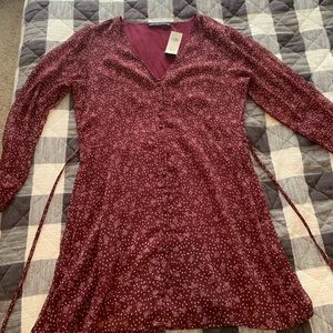 Abercrombie and Fitch burgundy shift dress NWT
